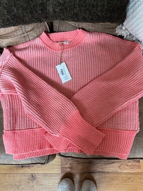 Women's Coral Crewneck Ribbed Knit Sweater